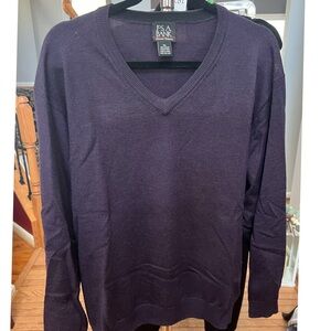 Jos. A. Bank Men's Deep Purple V-Neck Sweater. Signature Collection